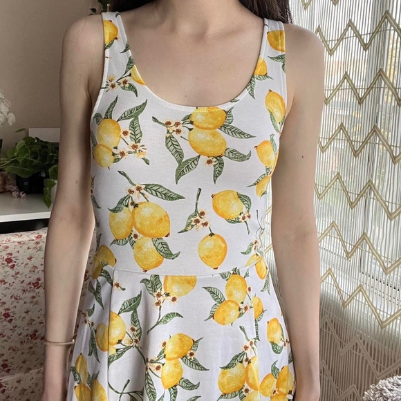 HM White Lemon Print Dress - Picture 2 of 4